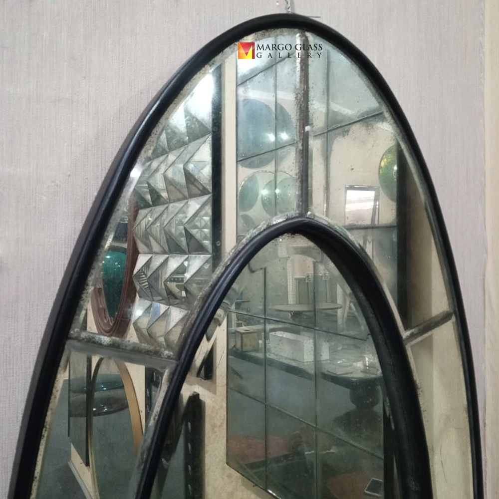 Antique Oval Wall Mirror MG 014433 
