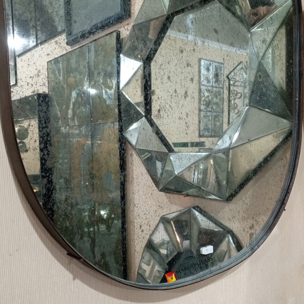 Antique Oval Wall Mirror MG 014511
