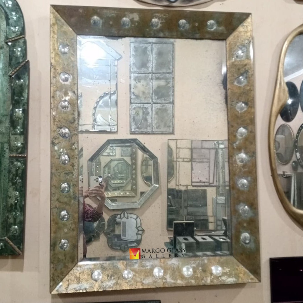 The Gilded Stage, Eglomise Mirror and the Romance of Classical Theatre