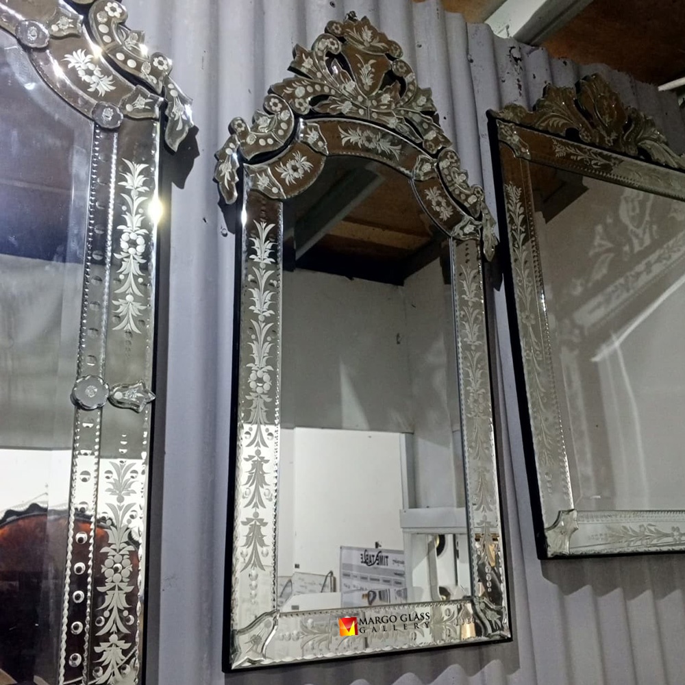 Venetian Mirror MG 001006

