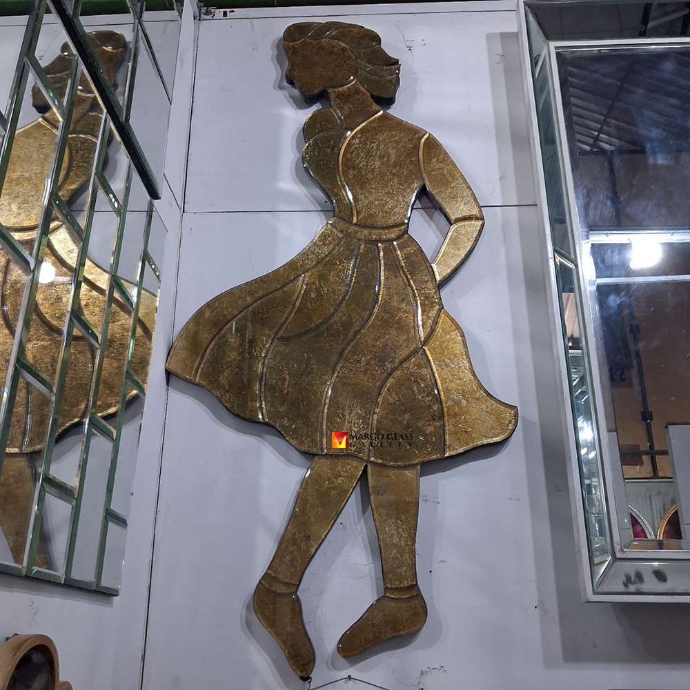 Eglomise Wall Mirror, Concept Cafe or Fine Dining Ready to Stand Out?