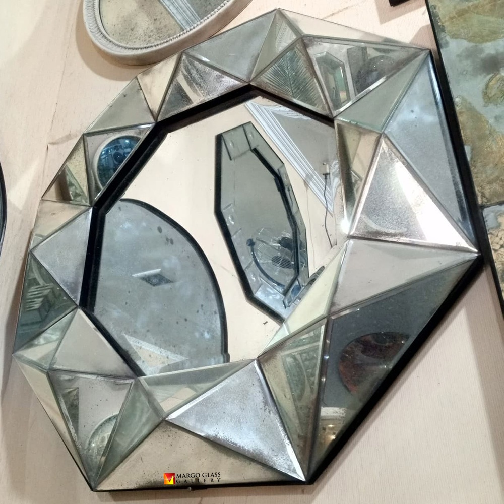 Antique Mirror Diamond MG 014317