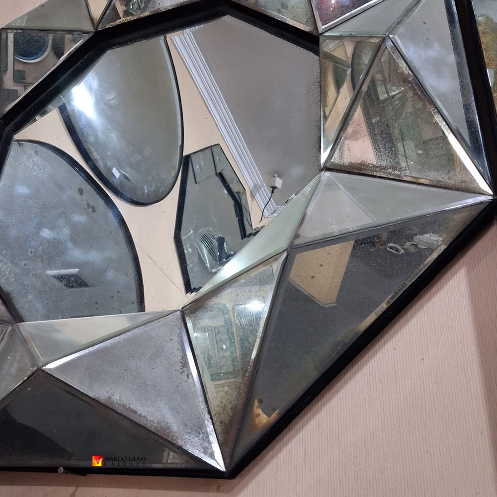 Antique Mirror Diamond MG 014317