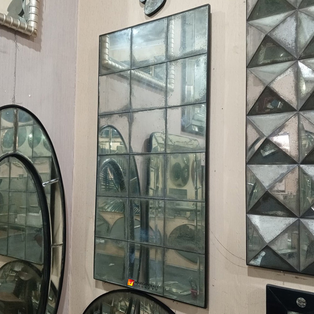 Distressed Wall Mirror Tiles MG 014521