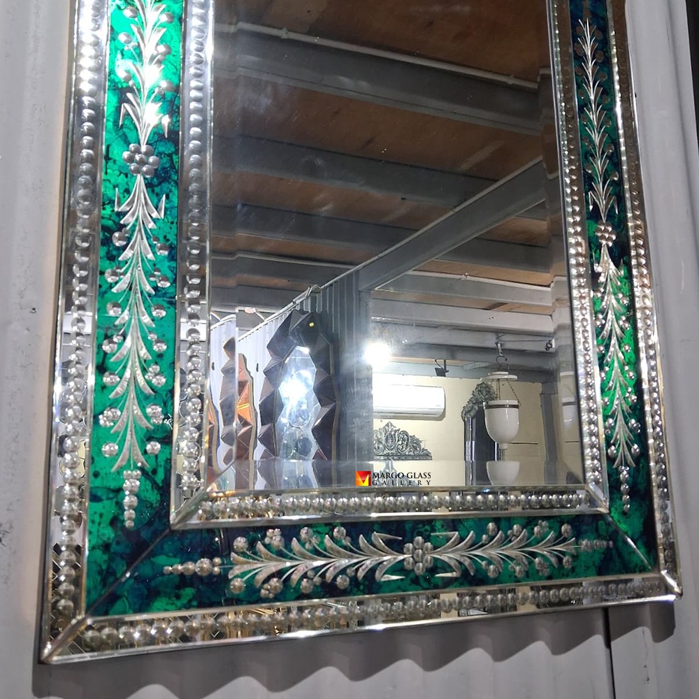 Luxury Venetian Mirror Green MG 080149
