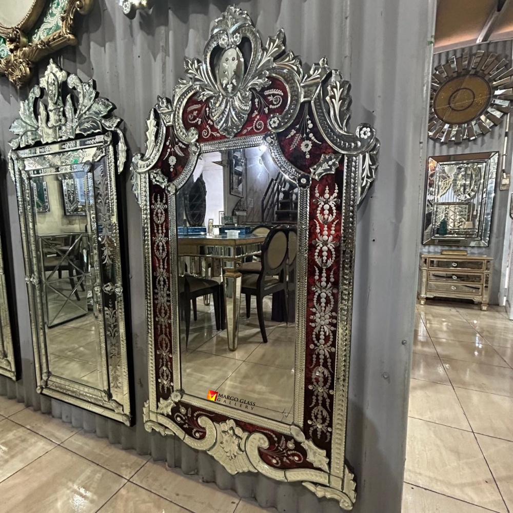 Red Venetian Mirror MG 080146