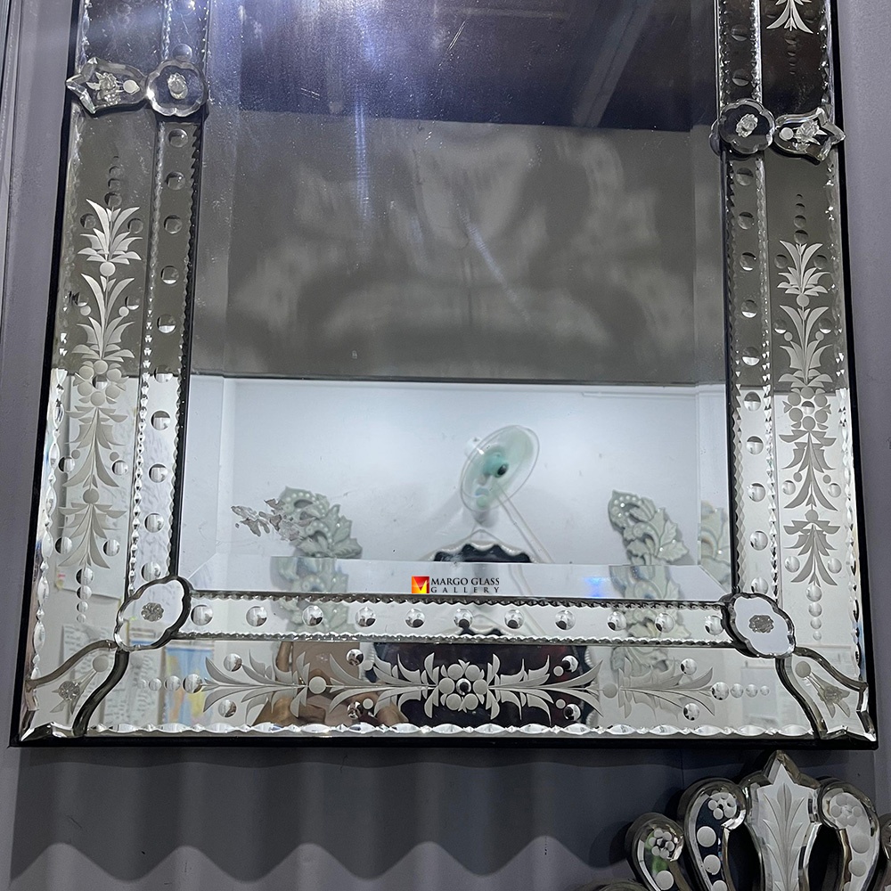 Venetian Mirror MG 001006
