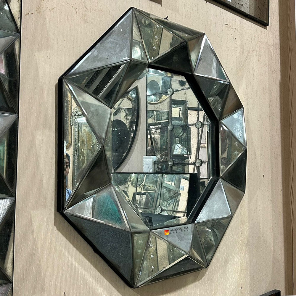 3D Antique Mirror, A Medium of Self-Contemplation That Feels Deeply Personal! Antique Mirror Diamond MG 014317