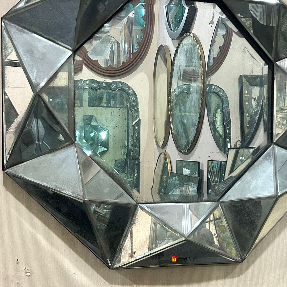3D Antique Mirror, A Medium of Self-Contemplation That Feels Deeply Personal! Antique Mirror Diamond MG 014317
