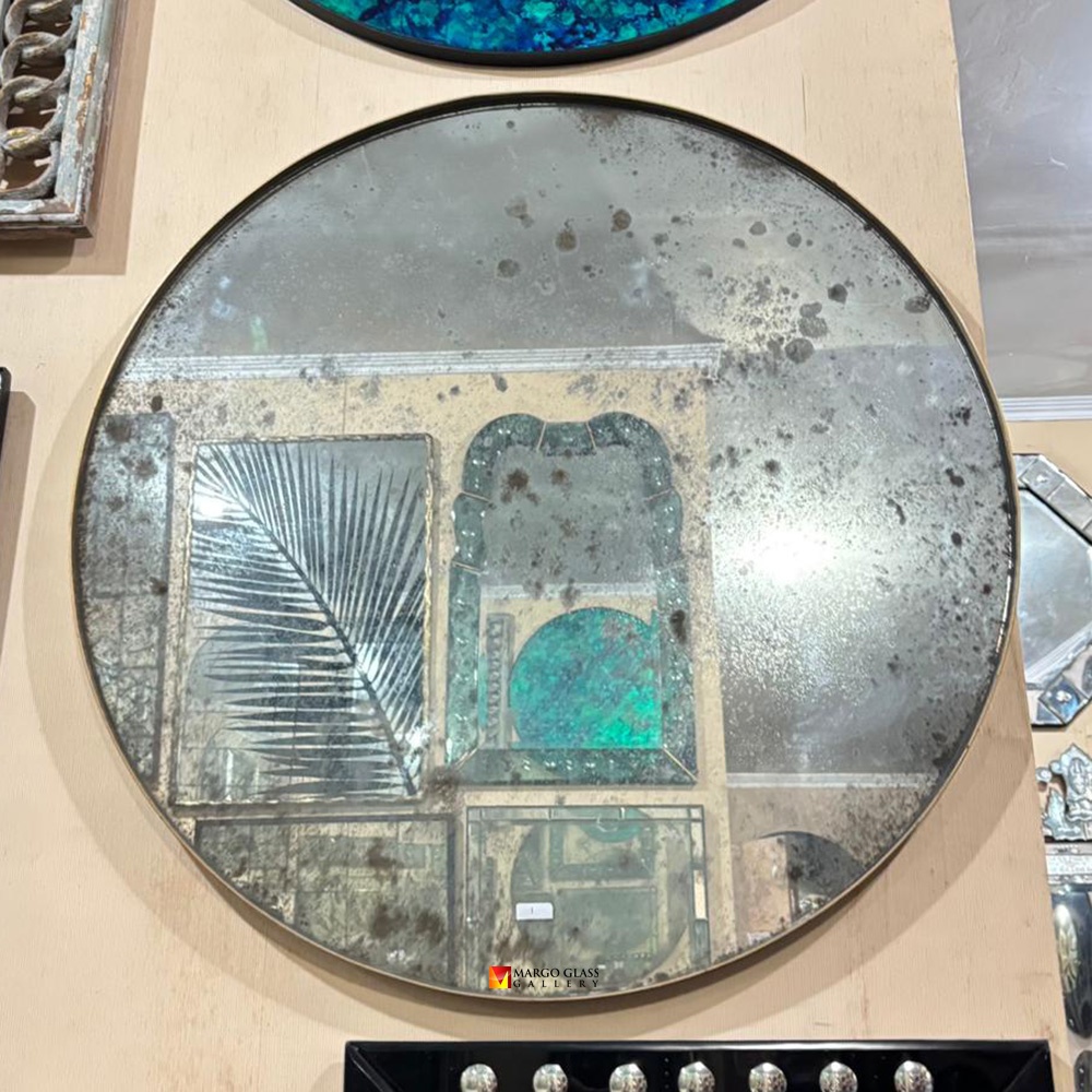 Antique Mirror Decoration and Urban Nostalgia, Bringing Cold Spaces to Life!
