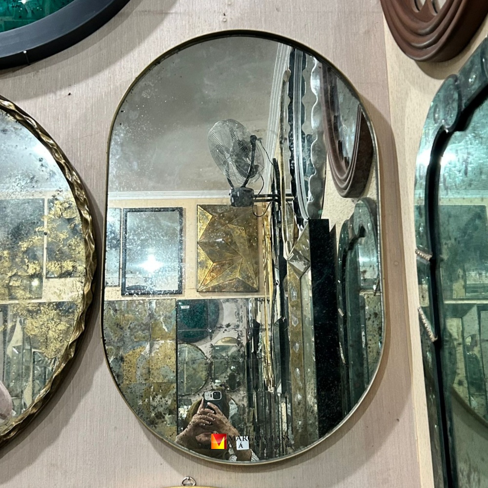 Oval Antique Mirror in Retro Future 2026, The Stunning Cure!