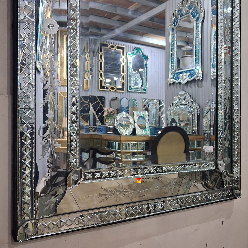 Venetian Mirror Square Olga MG 080053