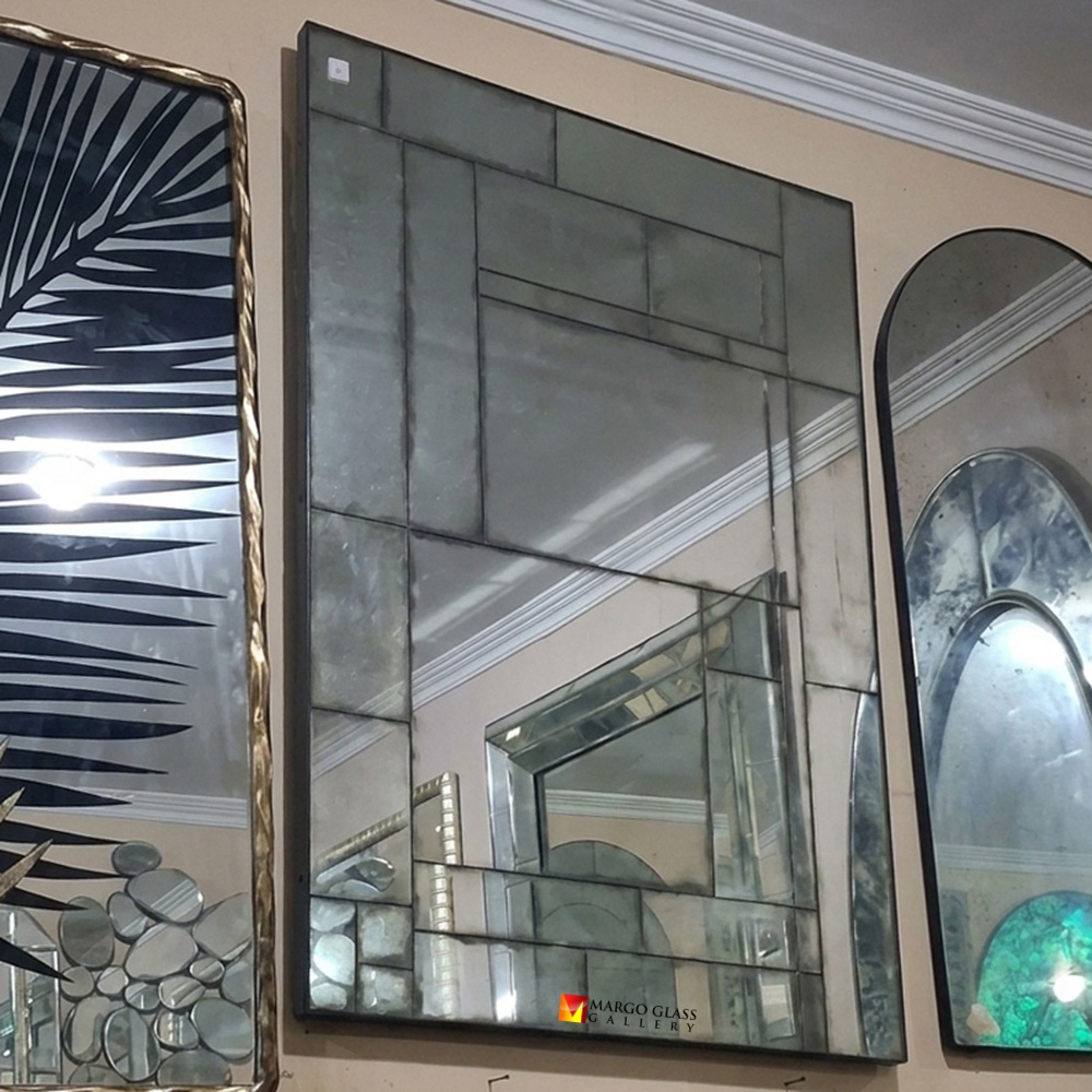Rectangle Antique Mirror, 5 Reasons It Creates a Stunning Cinematic Vintage Interior Antique Wall Mirror Leger MG 014188 Large