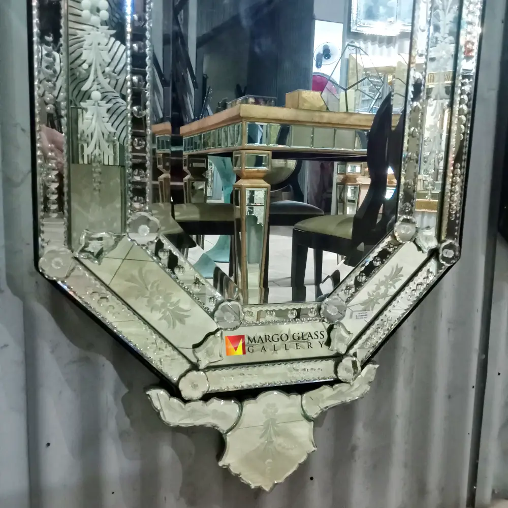 Decorative Venetian Mirror Octagon MG 080043