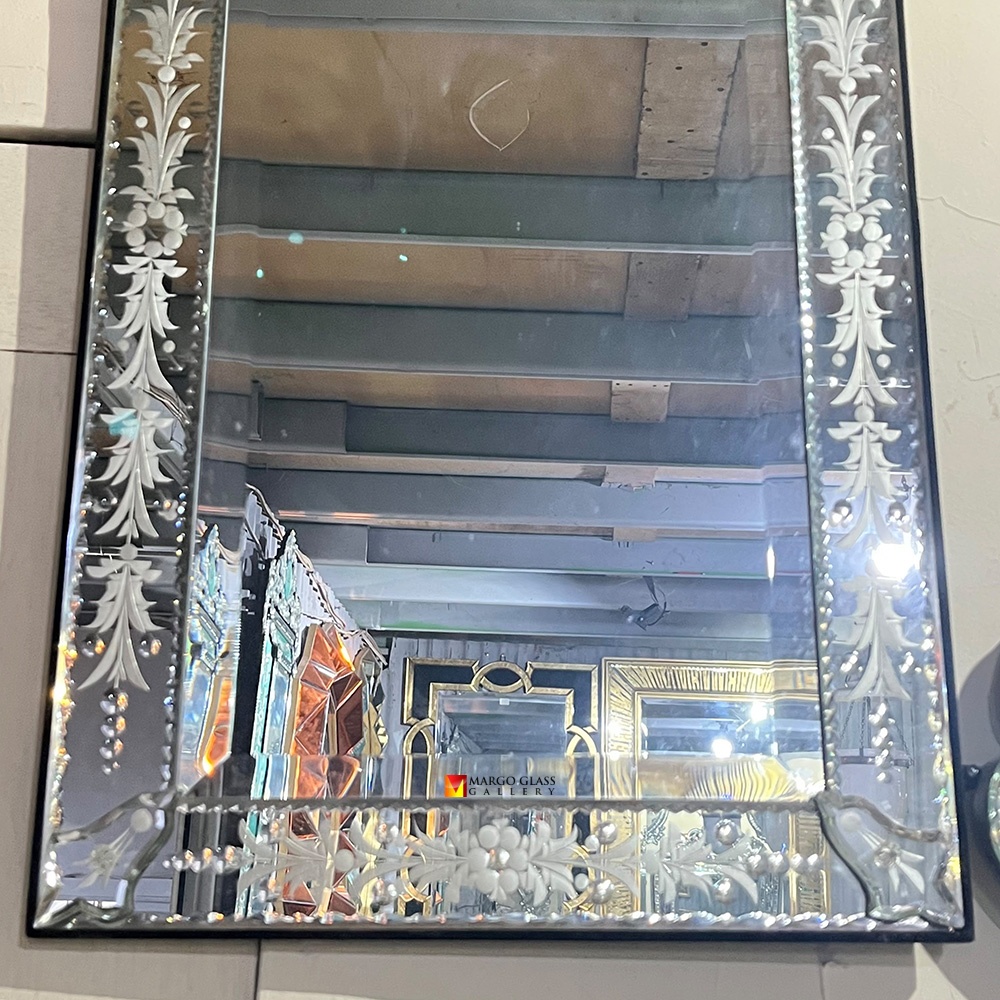 Wisteria Venetian Mirror, 3 Reasons to Discover the Allure of Old Money Style Venetian Mirror MG 001006